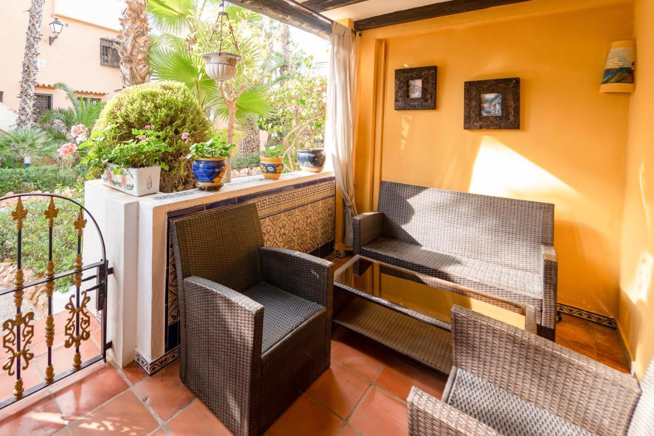 The Best House! Large Terrace Beach And Bars! Traveller Awards 2024-2025 Торевиеха Екстериор снимка