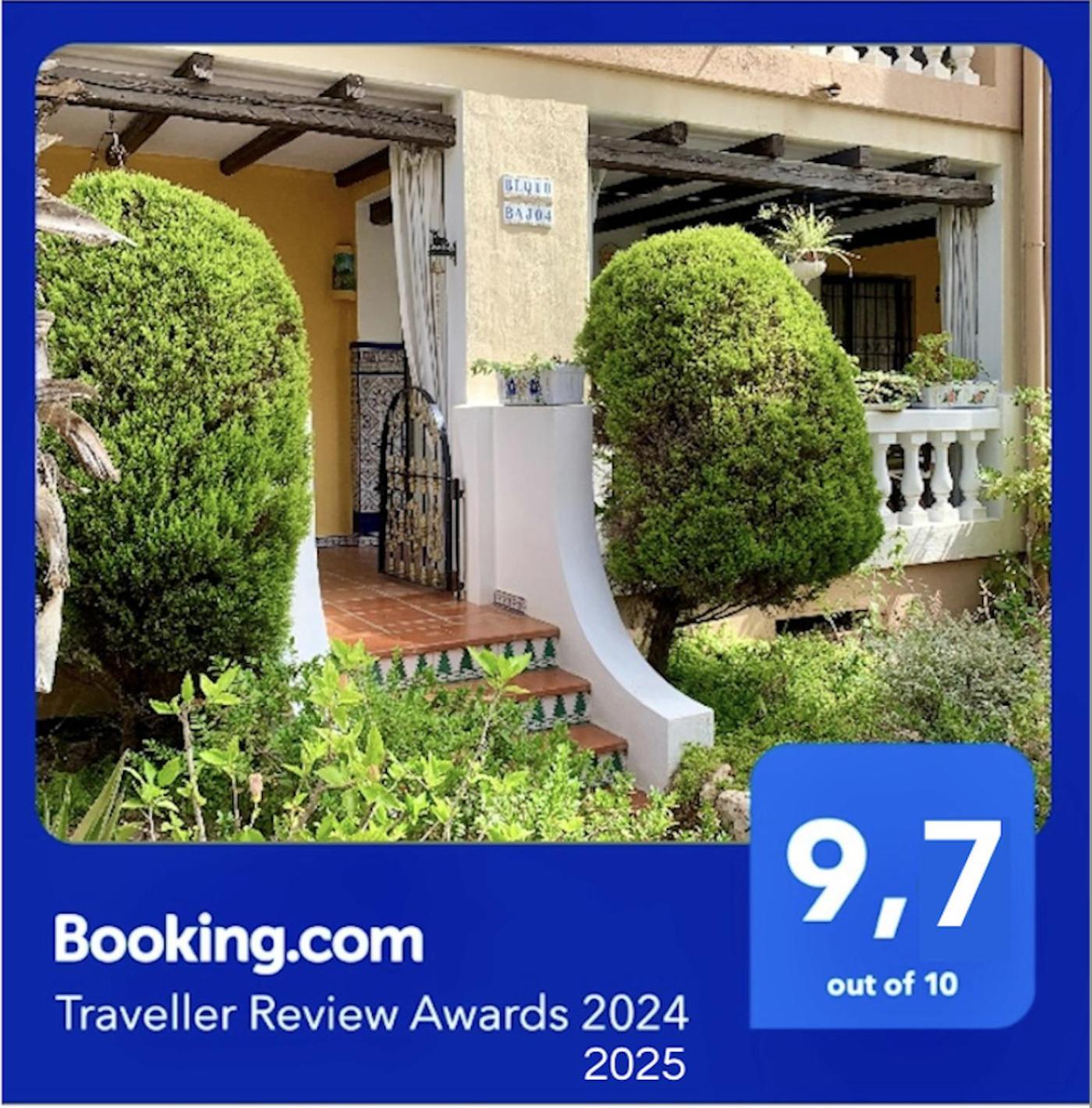 The Best House! Large Terrace Beach And Bars! Traveller Awards 2024-2025 Торевиеха Екстериор снимка